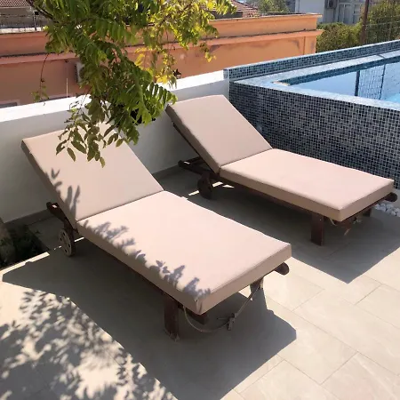 Metropolis House/villa With Garden&pool-jacuzzi *
